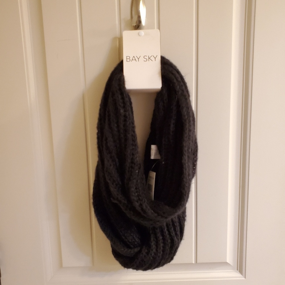 Bay Sky Infinity Scarf